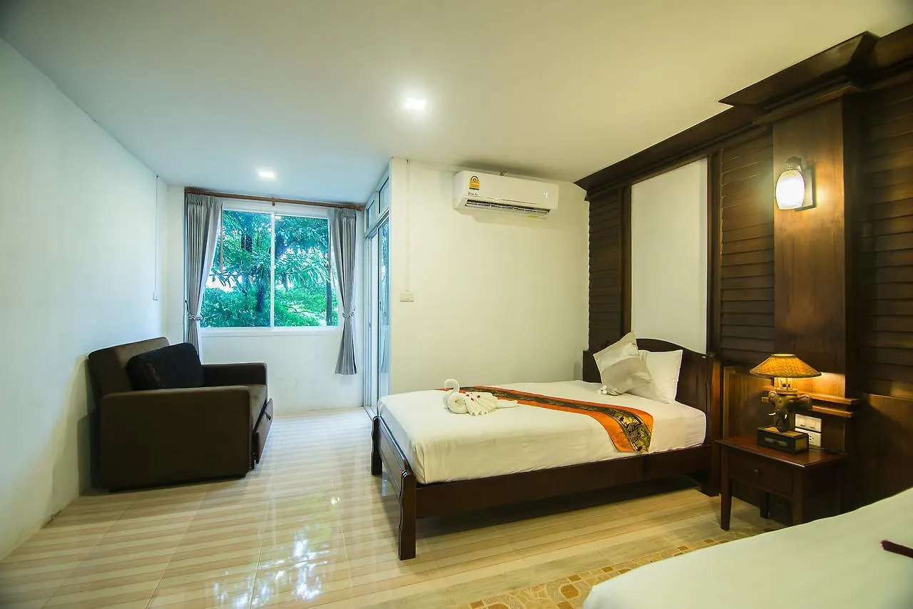 Lanta Nice Beach House Koh Lanta 2*,